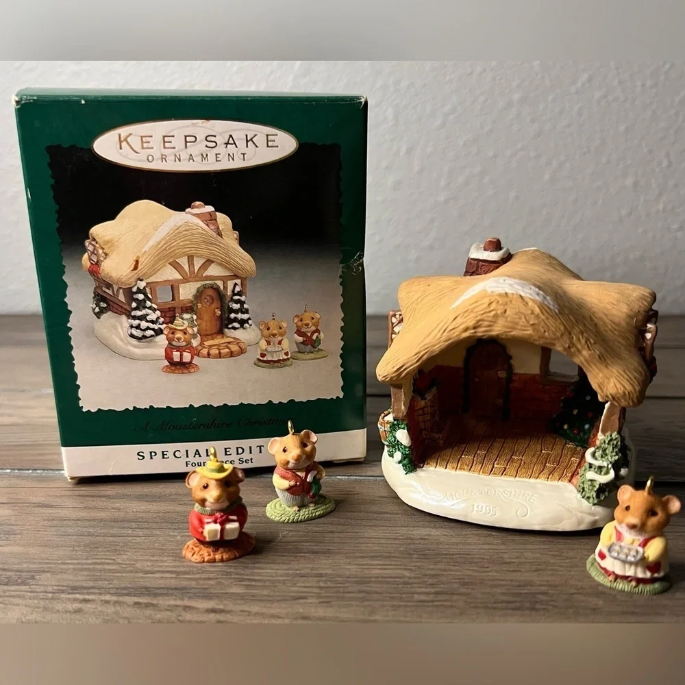Hallmark 1995 A Moustershire Christmas 4‎ piece Mini Ornament special edition
